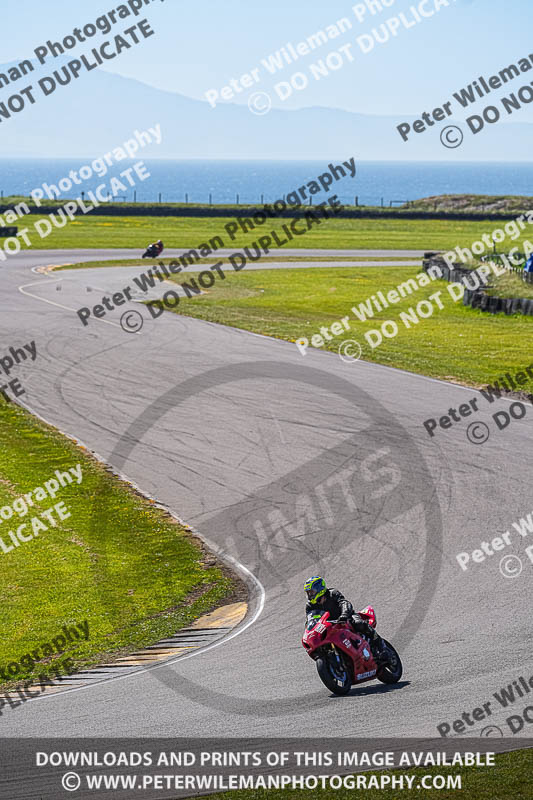 anglesey no limits trackday;anglesey photographs;anglesey trackday photographs;enduro digital images;event digital images;eventdigitalimages;no limits trackdays;peter wileman photography;racing digital images;trac mon;trackday digital images;trackday photos;ty croes